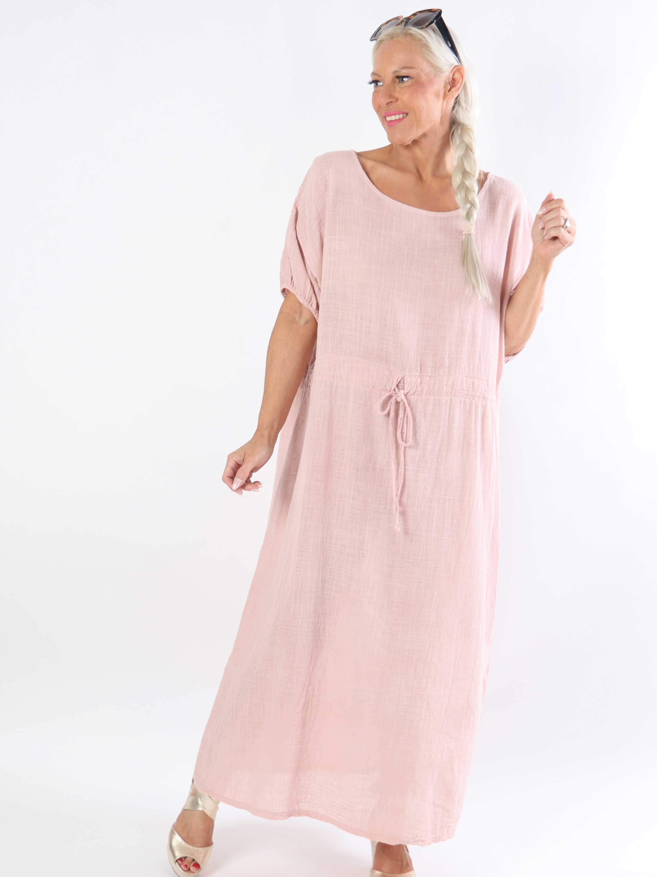 Agnete - Lang plus size kjole i bomuld med bindebånd